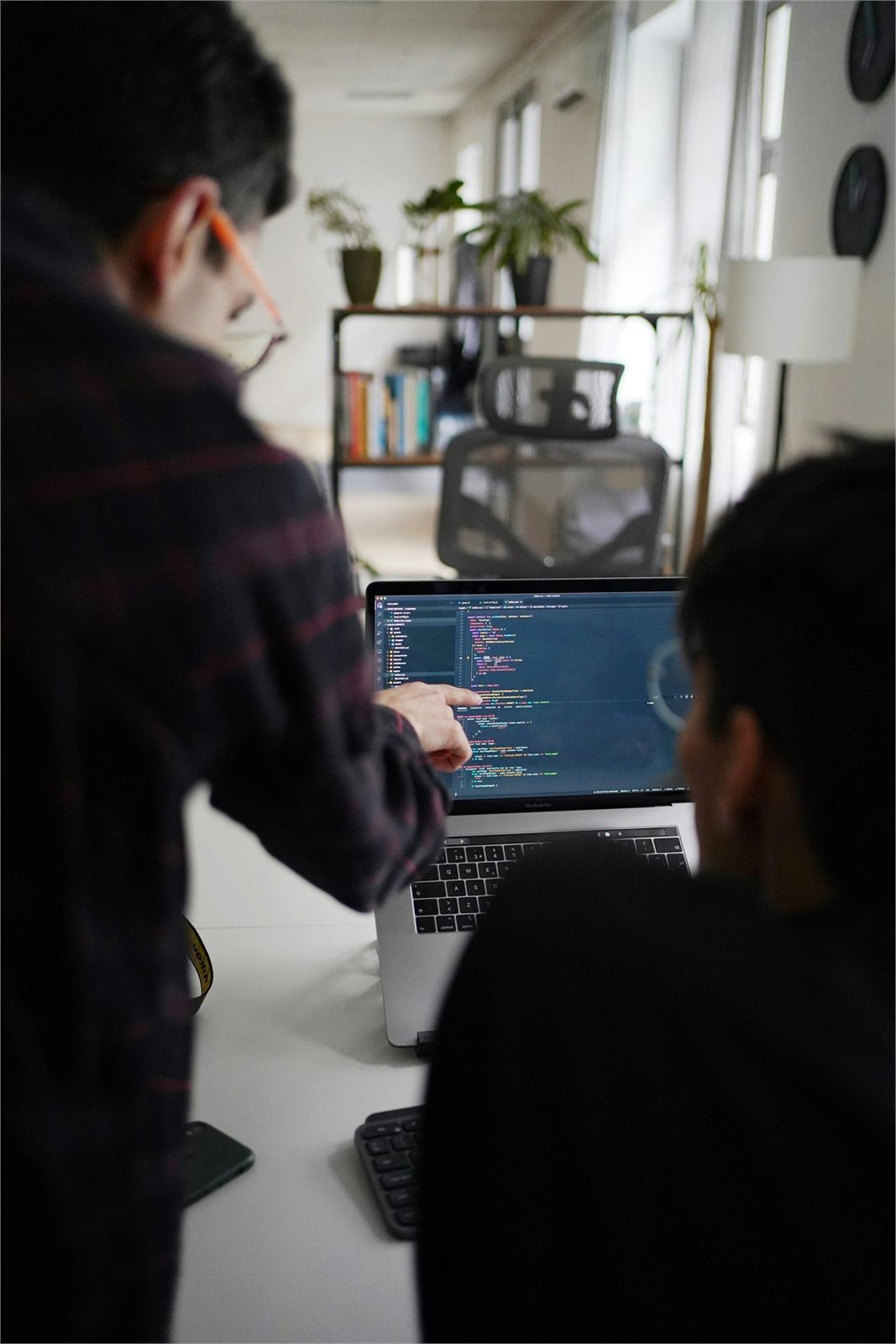 Team building a connected vendor workflow